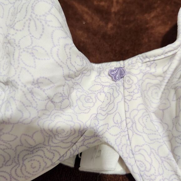 Bali Bra Size 42D White Floral Adjustable Straps.   New - Picture 3 of 10